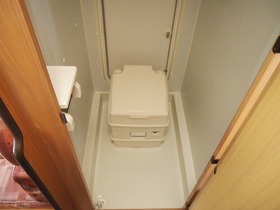 b05.jpg